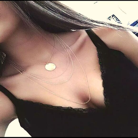 Multi Layer Gold toned Beautiful Necklace - Picture 1 of 4